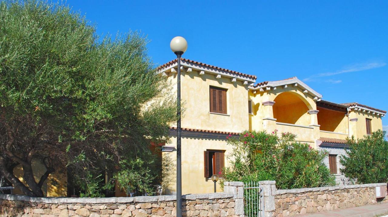 Residence Oasi E Oasi Blu San Teodoro  Ngoại thất bức ảnh
