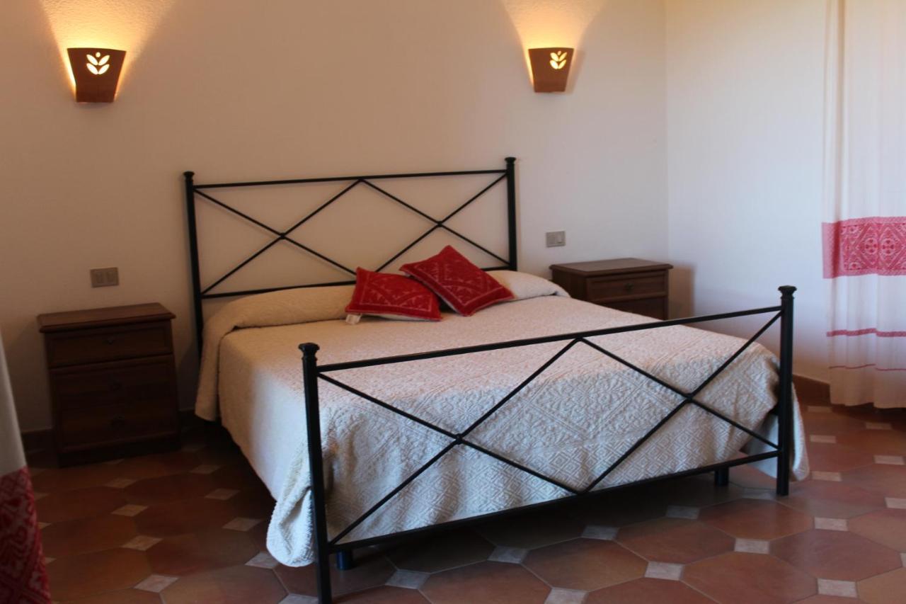 Residence Oasi E Oasi Blu San Teodoro  Ngoại thất bức ảnh