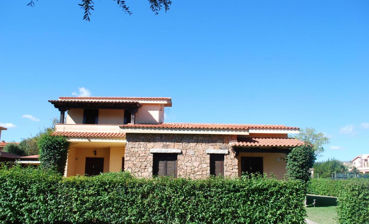 Residence Oasi E Oasi Blu San Teodoro  Ngoại thất bức ảnh