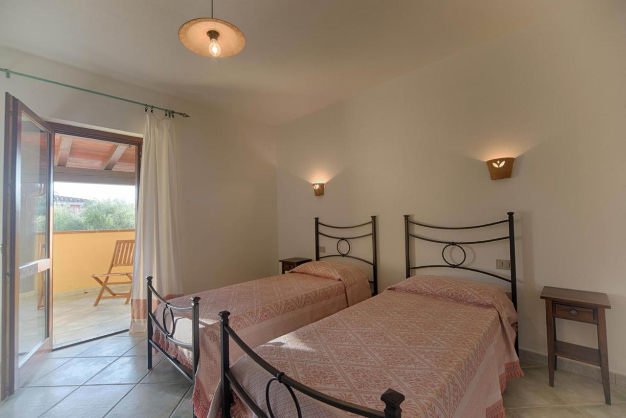 Residence Oasi E Oasi Blu San Teodoro  Ngoại thất bức ảnh